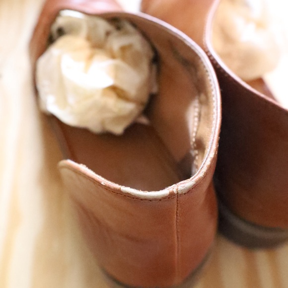 Casual Leather Cut Out Flat - Picture 9 of 11